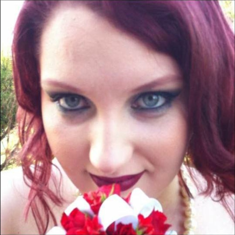 Meet your Posher, Monica